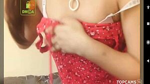 Snhnny Hot Babe Rips Clothes Off!