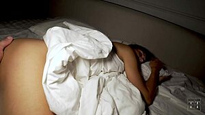 Midnight Awakening with Muscular Bodybuilder's Big Cock Creampie