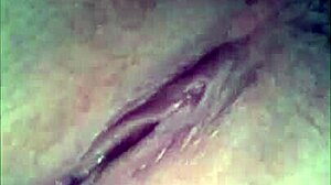 girl masturbates intensely in bold session