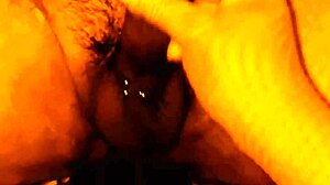 una masturbada a la verga de mi esposo, su verga se mueve sola wooou, outdoor cum fun with chubby couple.