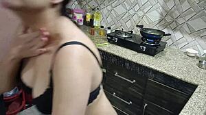 Hed indisk Bhabhi nyder uskyldig Devar rolleleg sex