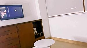 Met beautiful 19-year-old on Tinder, invited her home for Netflix, and had hardcore cowgirl sex on first date