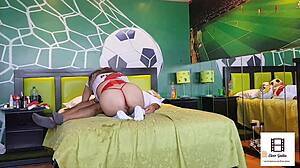 i seen this peruvian couple in real life wit a shirt on.