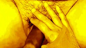 una masturbada a la verga de mi esposo, su verga se mueve sola wooou, outdoor cum fun with chubby couple.