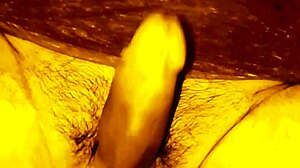 una masturbada a la verga de mi esposo, su verga se mueve sola wooou, outdoor cum fun with chubby couple.