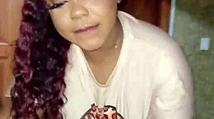 Hermanastra sola en mi habitacion quiere que la llene de leche hasta quedar embarazada