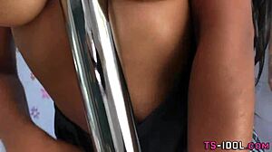 कभी ऐसी ट्रानी देखी जो अपना लोड ब्लास्ट करती है?