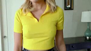 Madison Summers Gobbling Down The D In Family Pie