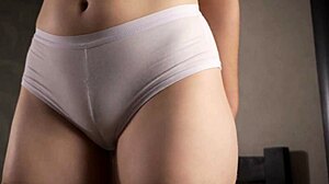 Milf丝袜挑逗骆驼趾特写！😍