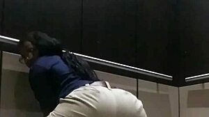 Devilish elevator solo got me wild! 😈