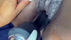 Hot shaved pussy playtime with Ms. Ladi leads to orgasm