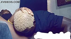 Hei, hvorfor fikk stesøsteren min meg til å suge og knulle under TV-tid?