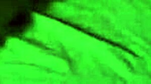 Je Peux Pas M'arrêter, Chevaucher la Bite Raide de mon Beau-Père C'est Trop Bon !