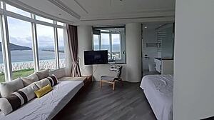 Slutty girlfriend LOVES EATING BIG COCK