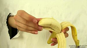 Japanese Hand Crush Fetish on Banana