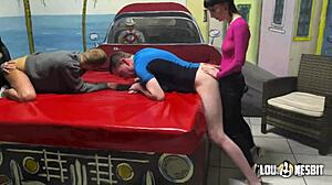 Бисексуальный фемдом четвером рокает с Лу Несбит и Лиа Луиз