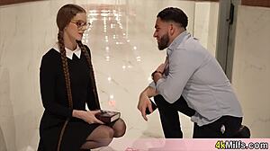 Skinny nympho Erin Everheart rocks nasty pantyhose fuck