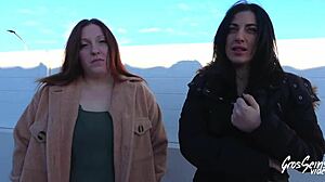 La première baise saphique de Sabrina et Lily