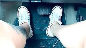 I pedal pump and masturbate, feeling so good!