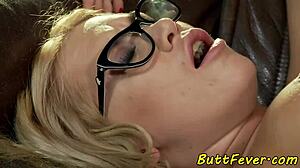 spex babe gets anally fucked doggystyle with cum on ass 😍