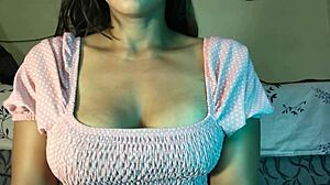 Discover the Juicy and Throbbing Delight in This Refreshing Experience