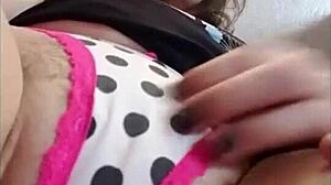 cute nerd masturbates in panties during sexting?