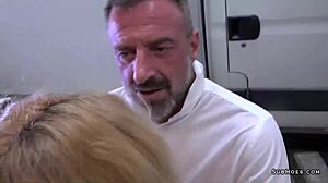 Sub zhelia karima tar hård anal punding.