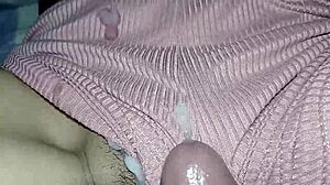 XXX ลูกเลี้ยงอยู่คนเดียวดูทีวี