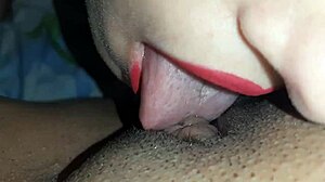 Two Lesbian Strangers Lick Pussies