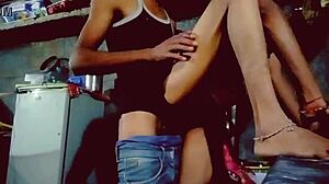 देसी भाभी की टाइट चूत आज रात मॉन्स्टर कॉक ऐक्शन के लिए तरसती है