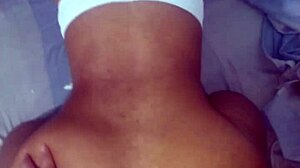 sexo anal de perrito con colombiana jovencita de enorme culo