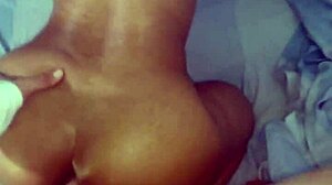 sexo anal de perrito con colombiana jovencita de enorme culo