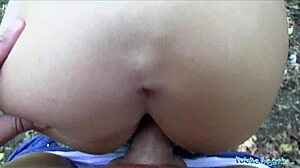 Public Agent píše dlouhovlasou holku tvrdě venku