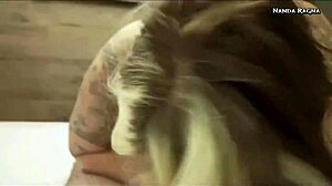 Loira brasileira tatuada engole fundo e grita! 😱