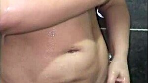 Wow, that mature Latina's big ass looks so sexy!