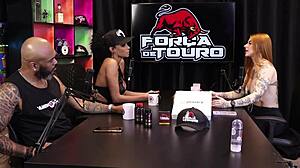 Ruiva braba mixes personal with professional