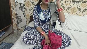 Har du sett en landsbygdsbhabhi i öppen desi het sex med devar?