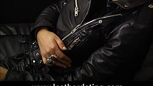 Dude, check this rock chick in leather pants and biker jacket! So hot!