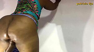 She demands hand play inside her wide wet pussy, chubby bbw creampie