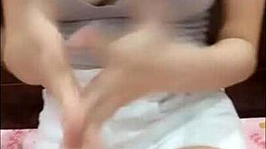 em nhung hani shows tits and ass webcam