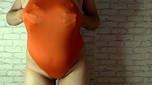 Sexy Håret Kone Annyder Hurtig Creampie Dybt Inde