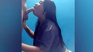 Cowokku pukul aku keras di dapur, tinggalin muatan di dalam!