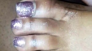 Toes and a dick in footjob action