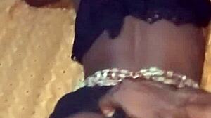 Ghetto slut's quick fuck