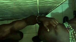 Ghetto slut's quick fuck