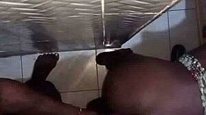 Ghetto slut's quick fuck