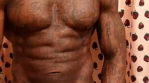 Worshipping that big black hairy dick 😍