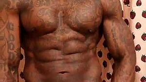 Worshipping that big black hairy dick 😍