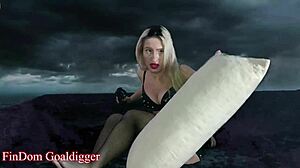 i'm addicted to this magic pillow spell, jerking off in latex garter belt 😍