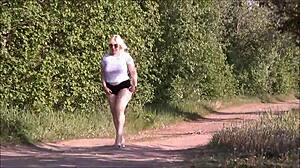 Hot Blonde MILF Rocks Big Ass in Tiny Shorts